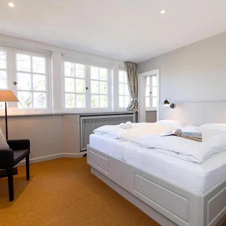 Hausteil Reethues Mit Eigener Sauna, Keitum, Sylt * קייטום