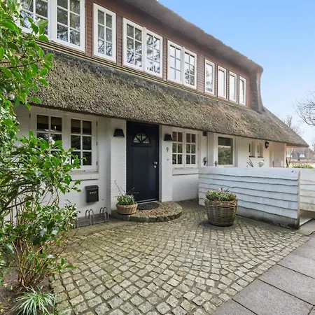 Hausteil Reethues Mit Eigener Sauna, Keitum, Sylt *